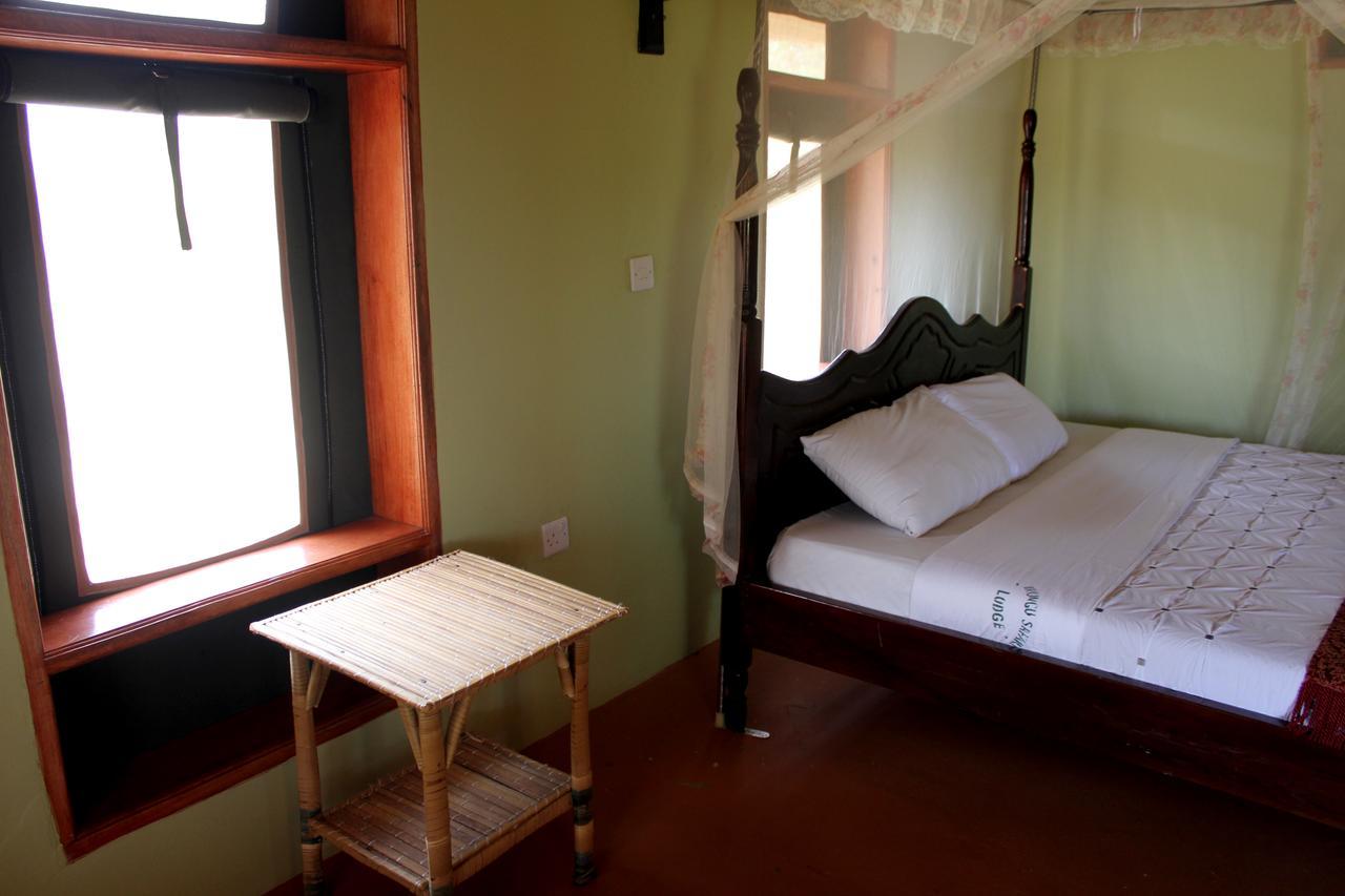 Irungu Forest Safari Lodge Katunguru Exterior photo